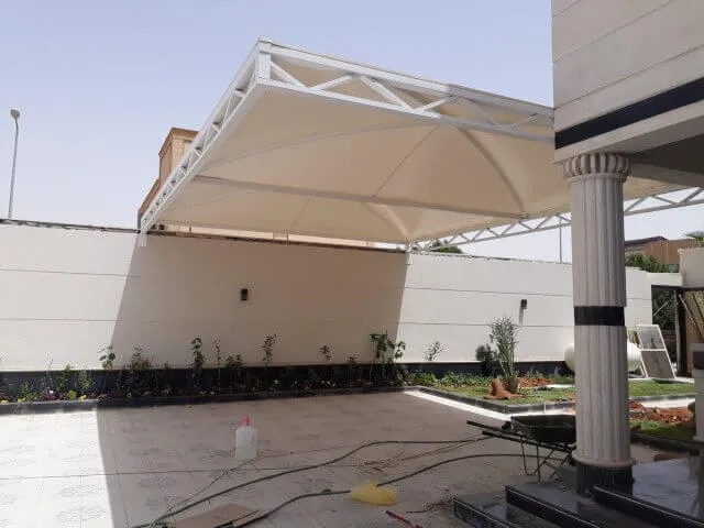 مظلات البوابات في المنازل والمباني التجارية في الرياض