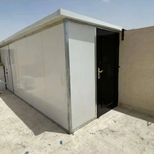 مستودعات (ساندوتش بنل)