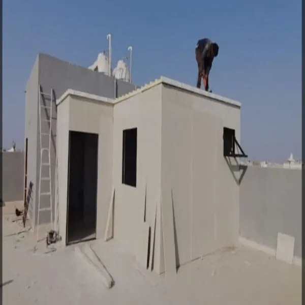 مستودعات (ساندوتش بنل)