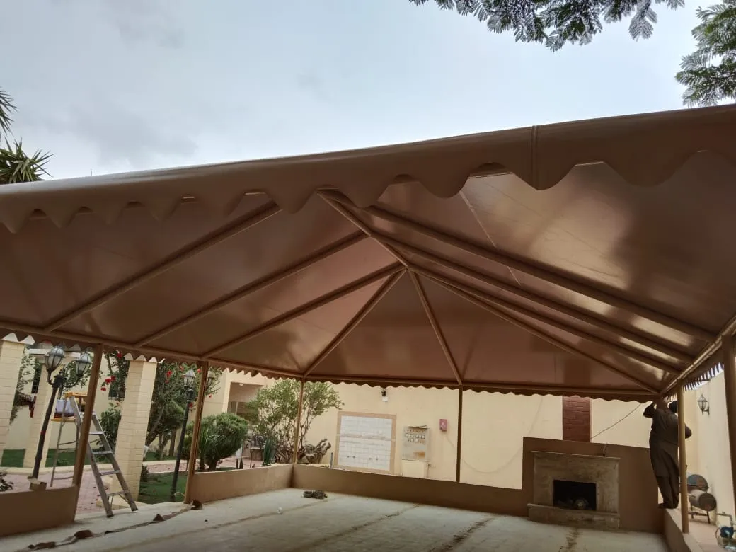 تركيب مظلات في حي الملز بالرياض