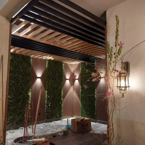 تركيب مظلات في حي الحزم بالرياض