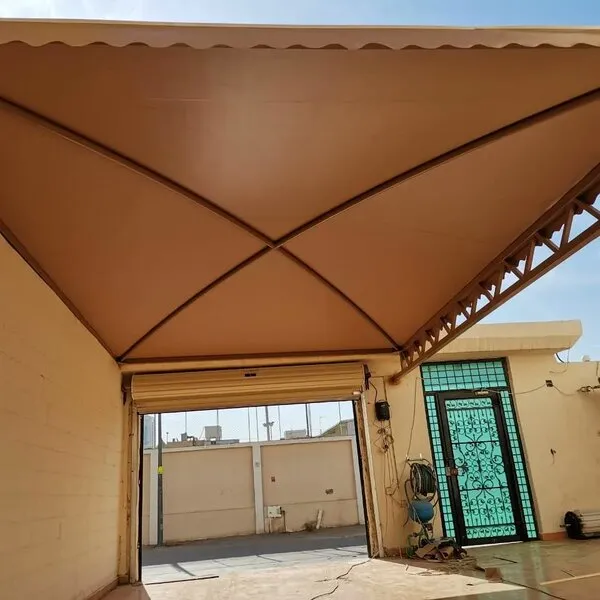 مظلات في حي نمار بالرياض
