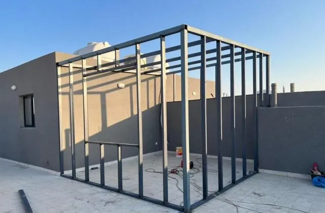 أماكن بيع ساندوتش بانل في الرياض