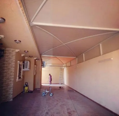 مظلات البوابات في المنازل والمباني التجارية في الرياض