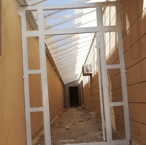 مظلات البوابات في المنازل والمباني التجارية في الرياض