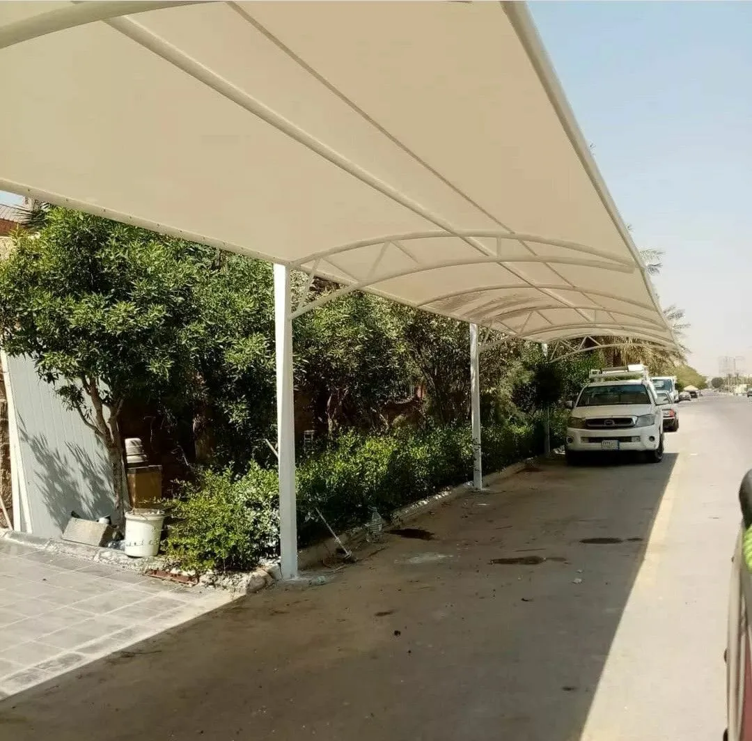 مواقف مظلات سيارات حي الحمراء الرياض