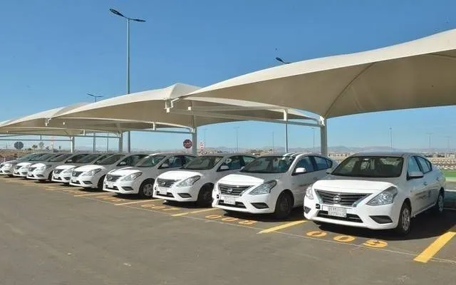 مواقف مظلات سيارات حي الحمراء الرياض